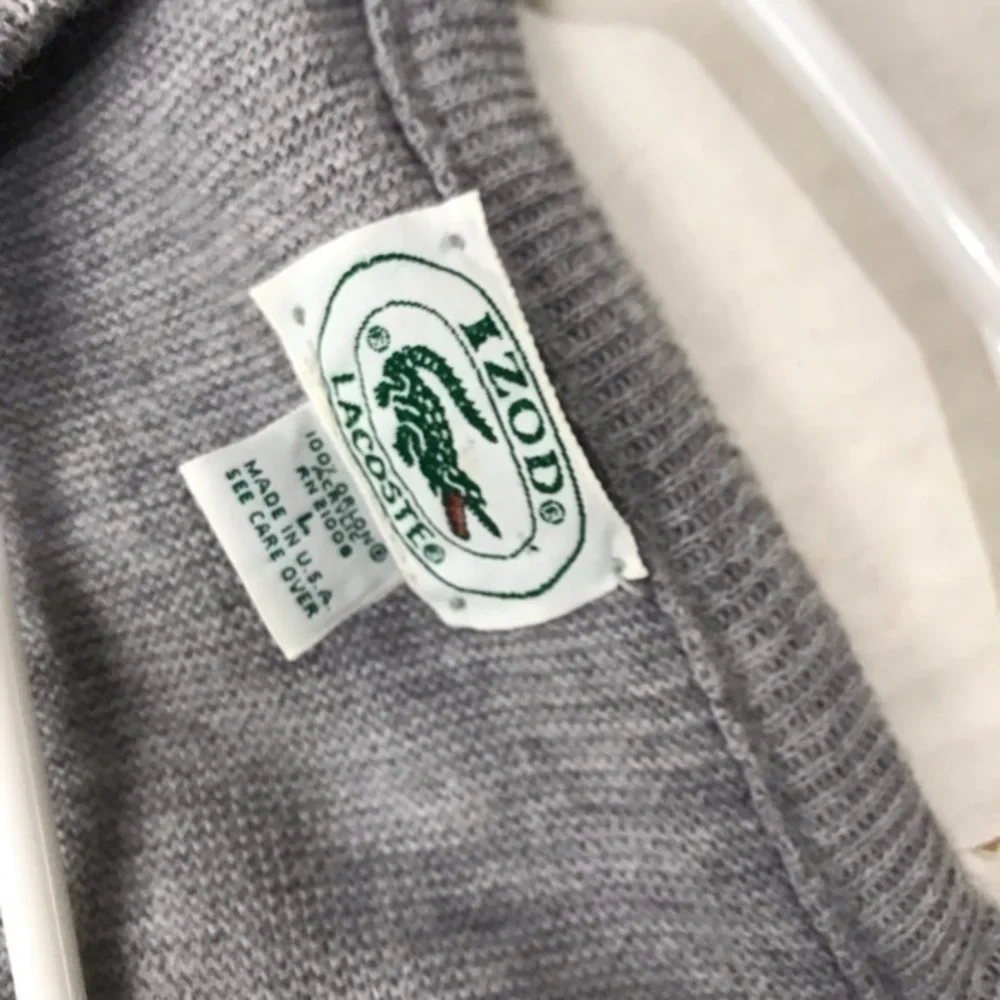 VINTAGE Izod Lacoste Sweater Mens large Gray Crocodile V Neck Mens